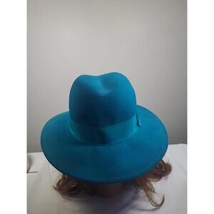 liz claiborne Wool Womens Hat Made In The USA